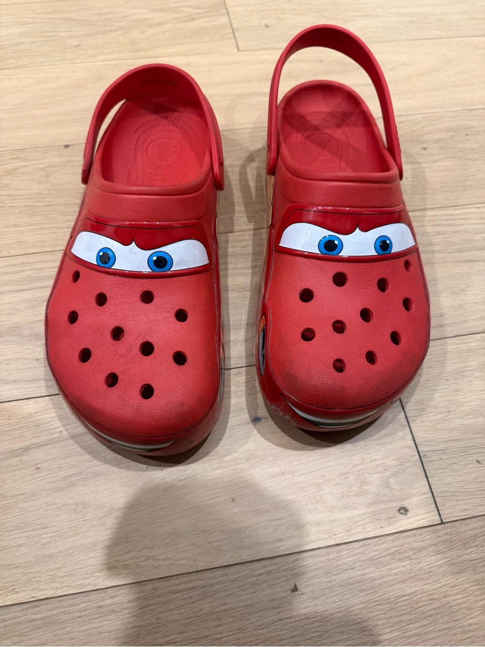 Disney Pixar Cars Lightning McQueen Crocs Men’s Size 12 Red